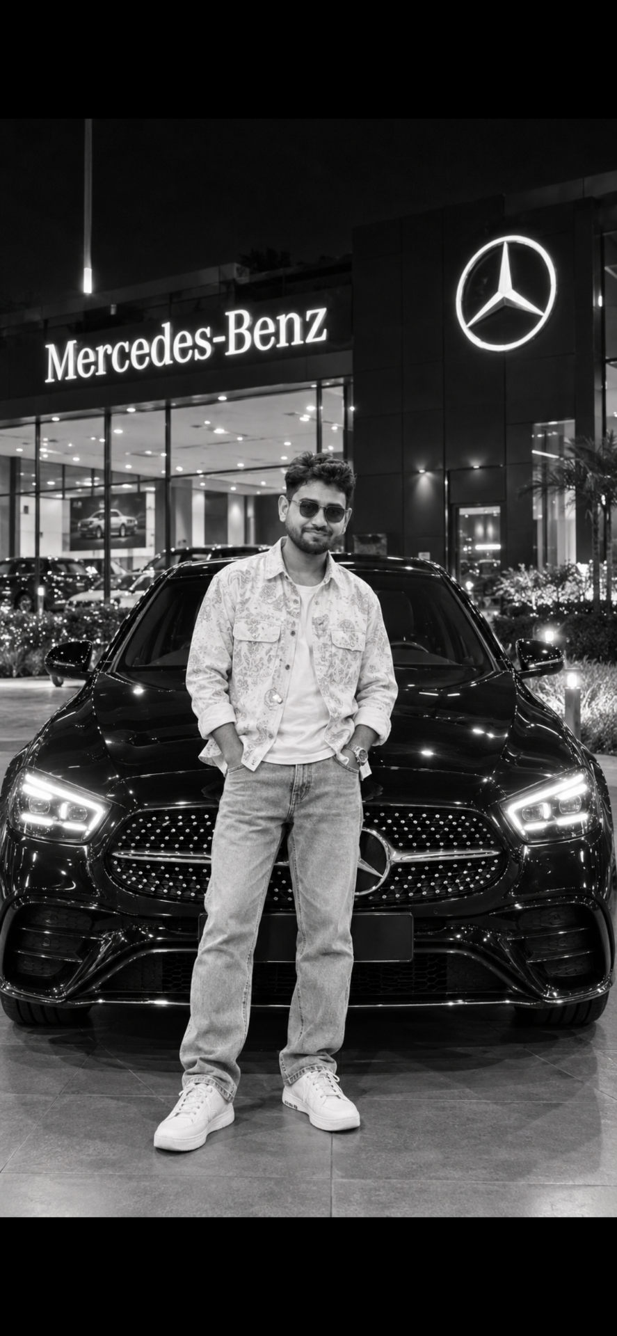 Create an ultra-photorealistic, high-end cinematic black-and-white luxury fashion photograph inspired by the provided reference scene.