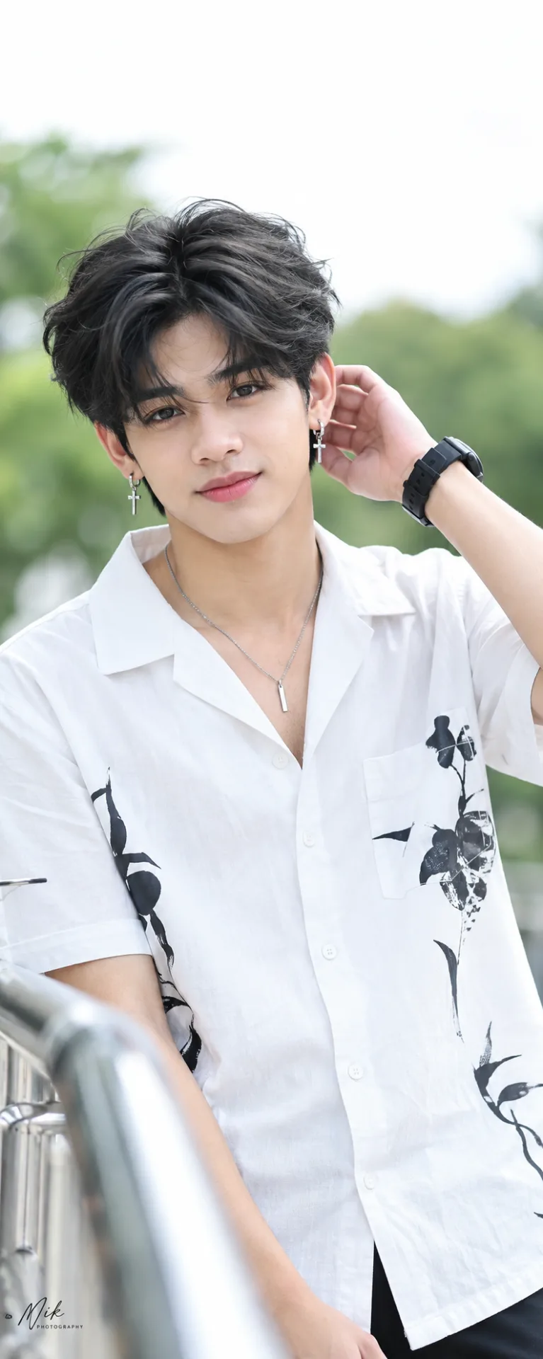 aspect ratio 9:16 , Keep the person exactly as shown in the reference image with 100% identical facial features, bone structure, 4K