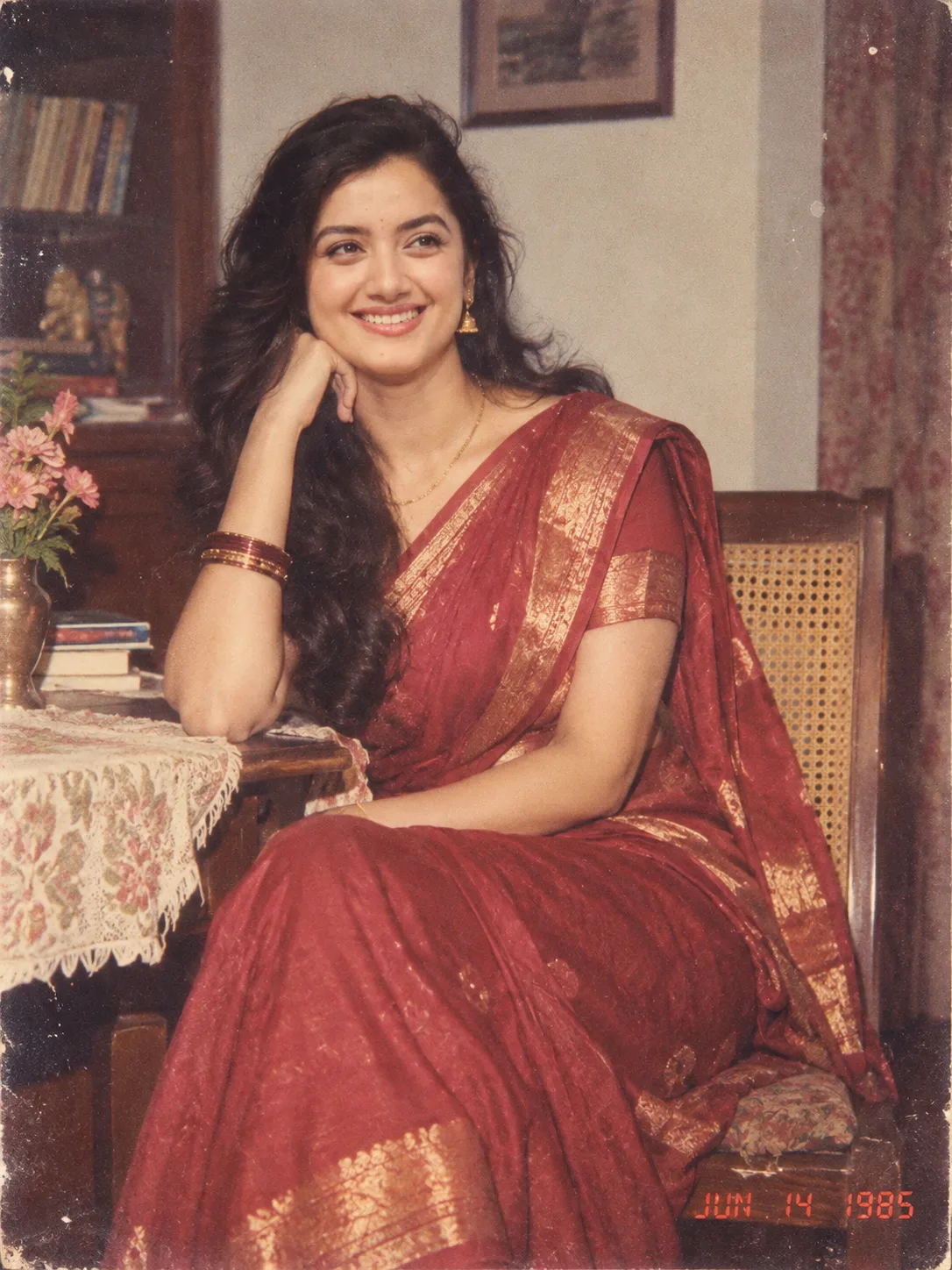 Using my uploaded photo, show me what I would have looked like around 1985.