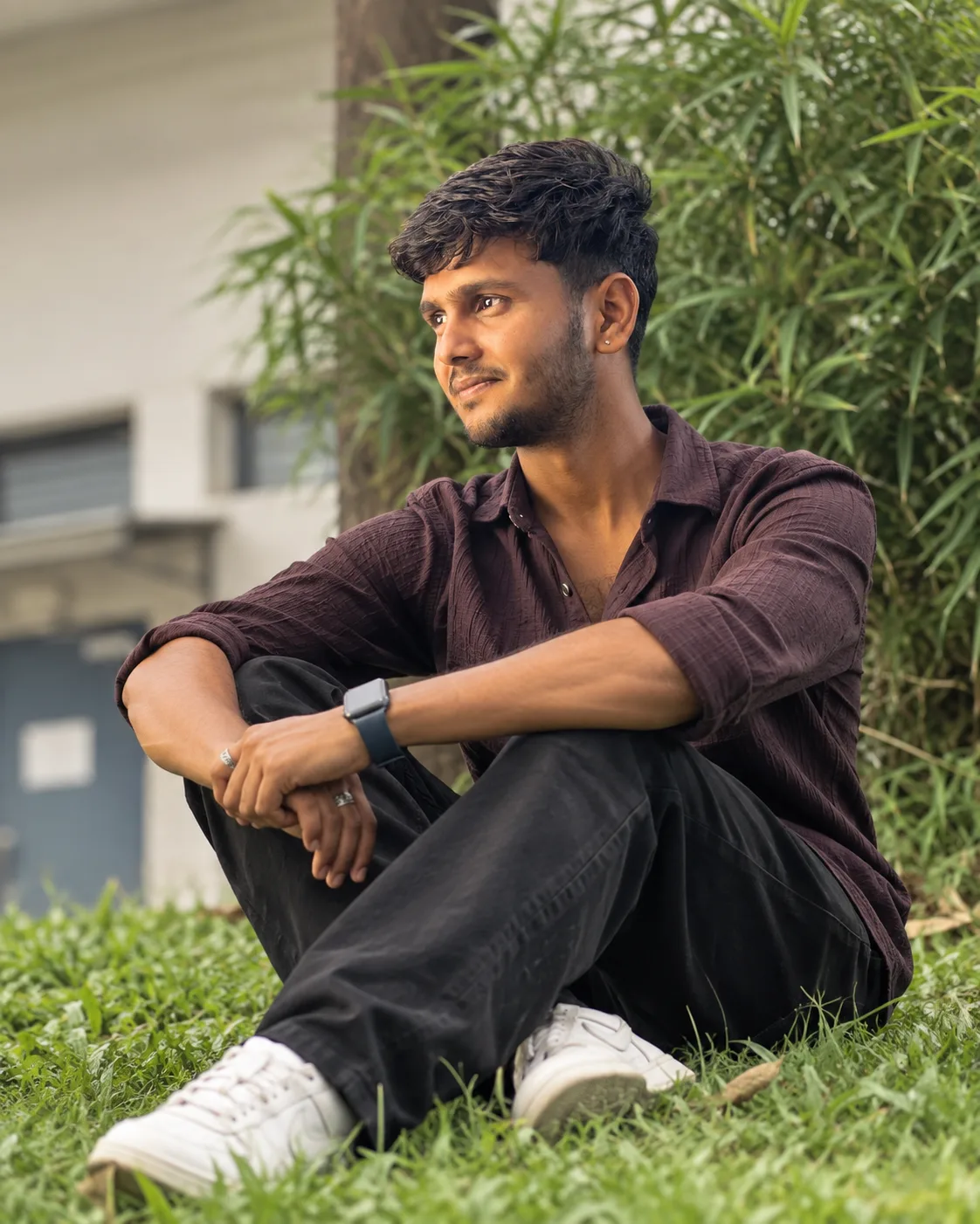 πΈ Exact Image Generation Prompt Create an ultra-realistic candid outdoor portrait of a young adult South Asian man, closely inspired by